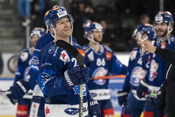 Zuerichs Simon Bodenmann lacht im Eishockeyspiel der National League zwischen den ZSC Lions und dem HC Davos am Donnerstag, 2. Maerz 2023, in der Swiss Life Arena in Zuerich. (KEYSTONE/Ennio Leanza)