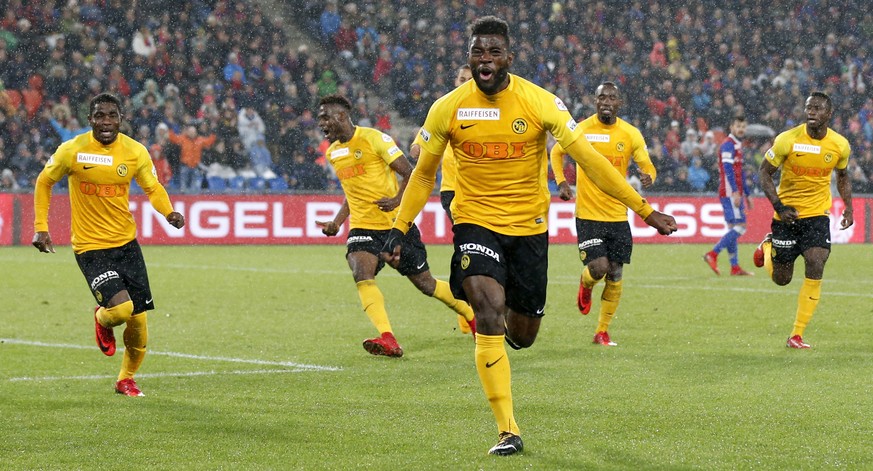 YBs Jean-Pierre Nsame jubelt nach seinem Tor zum 1-1 im Super League Spiel zwischen dem FC Basel und dem BSC Young Boys Bern im Stadtion St. Jakob-Park in Basel, am Sonntag, 5. November 2017. (KEYSTON ...