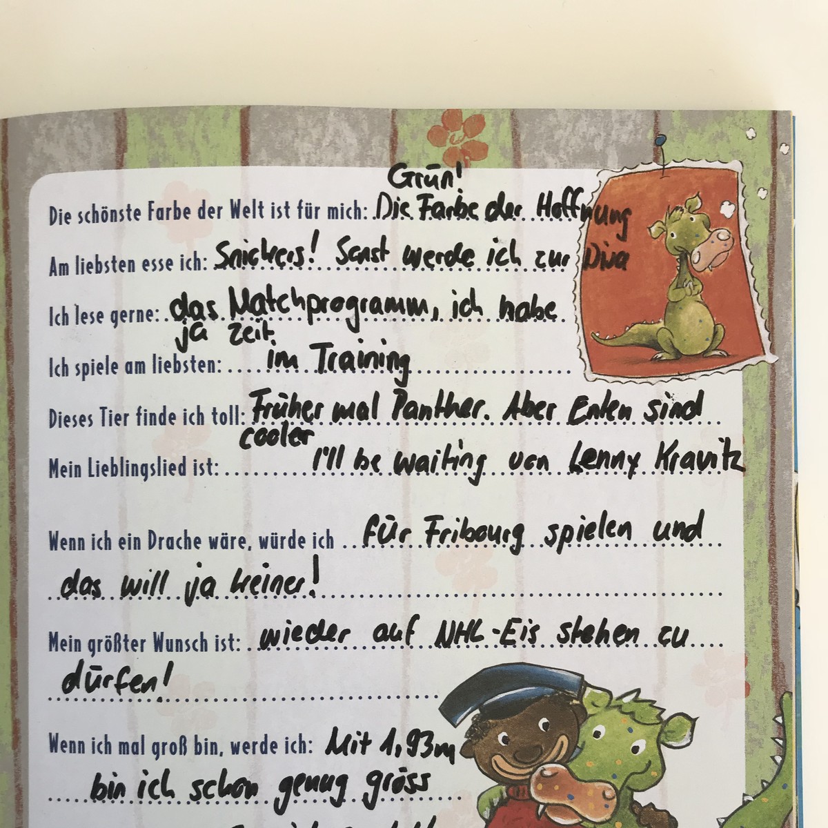 Freundschaftsbuch Nico Hischier