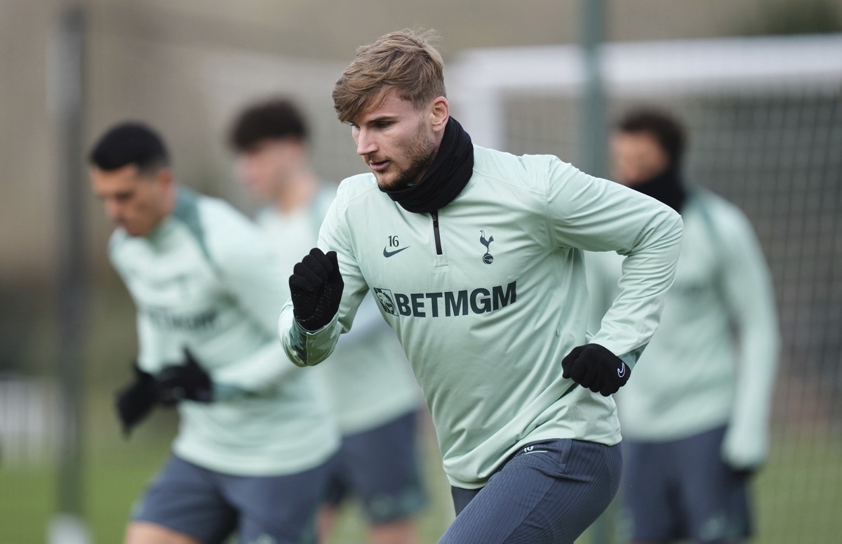 Tottenham Hotspur's Timo Werner during a training session in London, England, Wednesday, March 12, 2025, ahead of the Europa League soccer match between Tottenham Hotspur and AZ Alkmaar. (Ben Whi ...