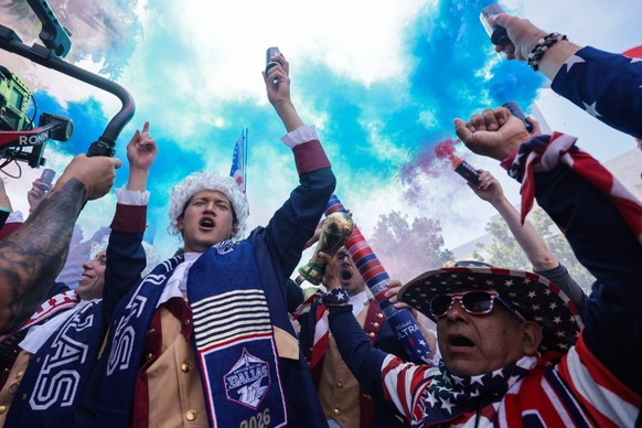 <p>Schlauer Zug dieses US-Fans: Wer würde auf die Idee kommen, George Washington zu verdächtigen, Pyrotechnik abgebrannt zu haben?</p>
