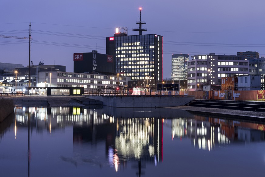 ARCHIV - ZUR NO BILLAG-INITIATIVE STELLEN WIR IHNEN FOLGENDES BILDMATERIAL ZUR VERFUEGUNG - The building in which the studio Leutschenbach of the Swiss Radio and Television broadcaster SRF is statione ...