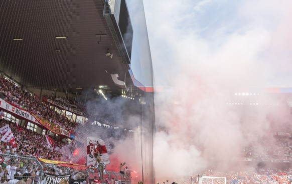 Was der Einsatz von Konfliktmanagern gegen das Abbrennen von Pyrotechnik (die Guhl so in Rage bringt) bringen soll: unklar.