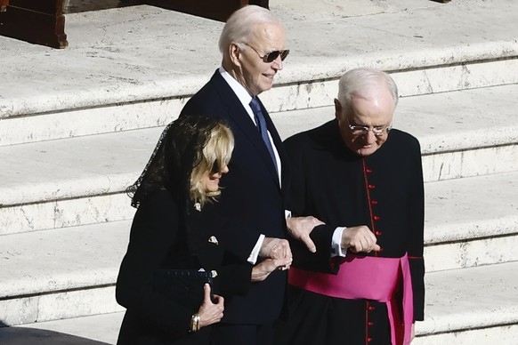 Former President Joe Biden, center, and his wife Jill arrive for the funeral of Pope Francis in St. Peter's Square at the Vatican, Saturday, April 26, 2025. (Cecilia Fabiano/LaPresse via AP)
Vati ...
