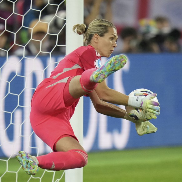 Sweden goalkeeper Jennifer Falk stops a penalty during a penalty shootout at the end of the Women&#039;s Euro 2025 quarterfinals soccer match between Sweden and England at Stadion Letzigrund in Zurich ...