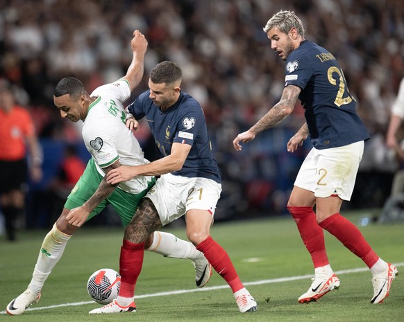France v Republic of Ireland: Group D - UEFA EURO, EM, Europameisterschaft,Fussball 2024 Qualifying Round-Paris Theo and Lucas Hernandez of France in action during the UEFA EURO 2024 qualifying round  ...