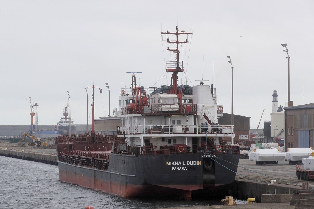 Apporte de l’uranium russe en Europe: le navire Mikhail Dudin dans le port de Dunkerque en France, photographié en septembre 2022.