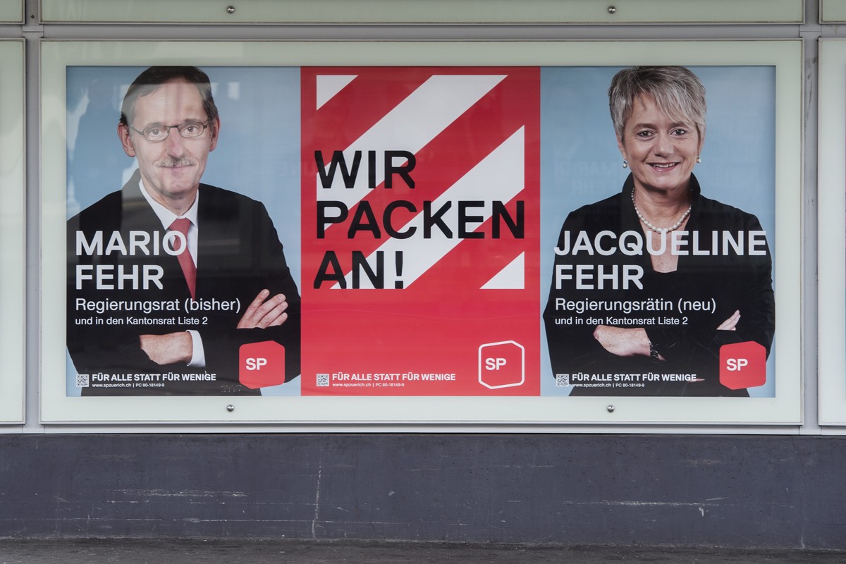 Die beiden Regierungsrats-Kandidaten der SP Zuerich, Mario Fehr und Jacqueline Fehr, abgebildet auf einem Wahlplakat, aufgenommen am Mittwoch, 28. Januar 2015 in Zuerich. Die Regierungsratswahl findet ...