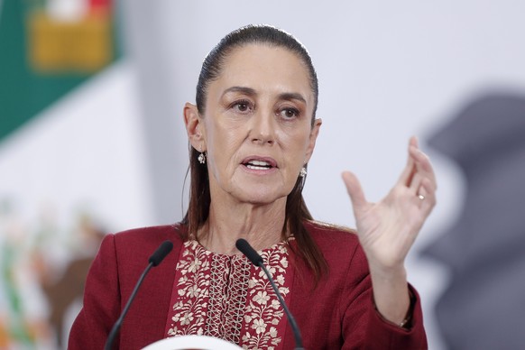 epa12873691 Mexican President Claudia Sheinbaum speaks during a press conference at the National Palace in Mexico City, Mexico, 07 April 2026. The Mexican government affirmed that the country will ach ...
