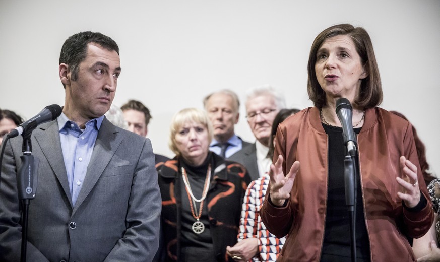 The Greens&#039; co faction leader, Katrin Goering-Eckardt, right, and co chairman of the Green Party, Cem Ozdemir, deliver a statement in Berlin, Germany, Monday Nov. 20, 2017. German Chancellor Ange ...