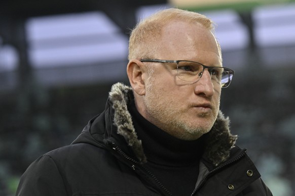 ARCHIVBILD ZUR TRAINERENTLASSUNG BEIM FC BASEL --- Basels Sportdirektor Heiko Vogel, im Fussball Super League Spiel zwischen dem FC St. Gallen und dem FC Basel, am Sonntag, 22. Januar 2023, im Kybunpa ...