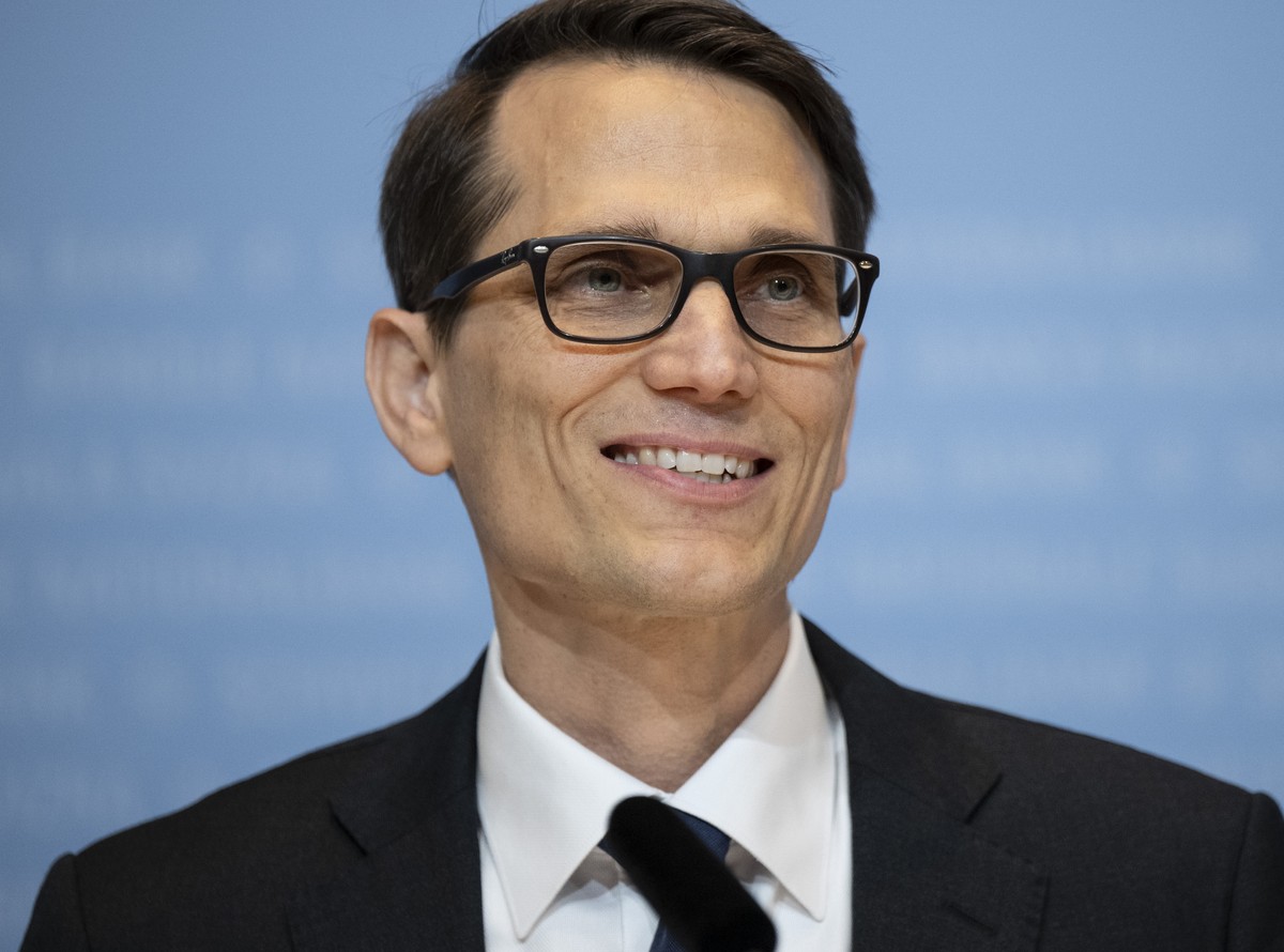 Swiss National Bank's (SNB) Vice Chairman of the Governing Board Martin Schlegel speaks during a press conference at the Metropol in Zurich, Switzerland, on Thursday, September 26, 2024.(KEYSTONE ...