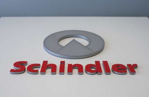ZUR MELDUNG, DASS DER LIFT- UND ROLLTREPPENHERSTELLER SCHINDLER IM ERSTEN HALBJAHR 2016 SOWOHL UMSATZ ALS AUCH NETTOGEWINN STEIGERN KONNTE, STELLEN WIR IHNEN AM DIENSTAG 16. AUGUST 2016 FOLGENDES ARCH ...