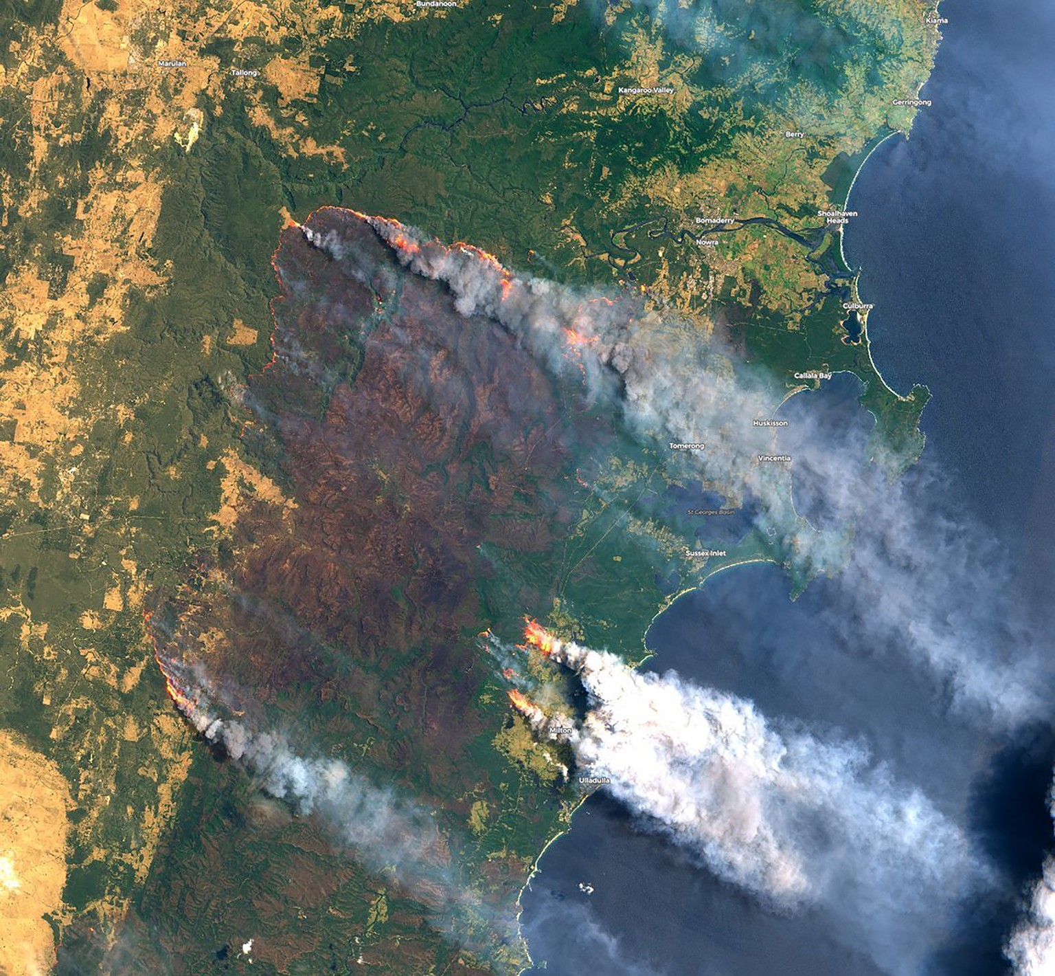 Ein Satellitenbild zeigt das erschreckende Ausmass der Buschbrände von oben. Aufgenommen am 31. Dezember 2019.