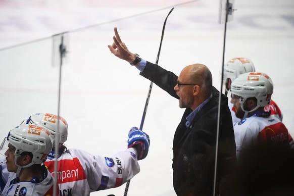 Zurich&#039;s head coach Hans Kossman reacts during the seventh match of the playoff final of the National League of the ice hockey Swiss Championship between the HC Lugano and the ZSC Lions, at the i ...