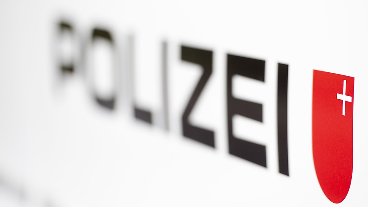 Person-bei-Schl-gerei-in-Schwyz-verletzt