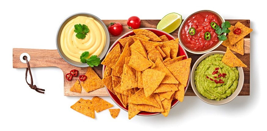 chip and dip chips and dips tortilla chips guacamole salsa ranch mayonnaise essen food snacks knabberzeugs