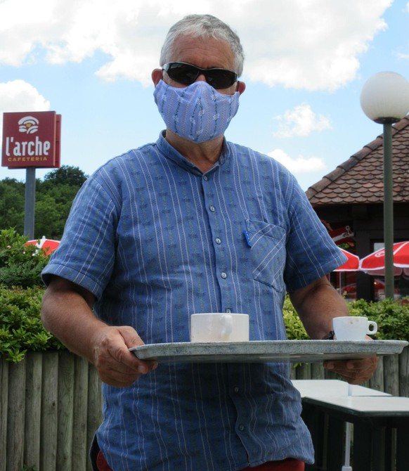 Die Gesichtsmaske ist in Frankreich in öffentlichen Räumen Pflicht.