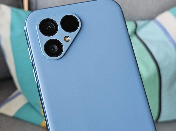 Das Fairphone 5 kommt mit moderner Technik, 5 Generationen Android-Updates sowie garantiertem Software-Support bis 2031 (8 Jahre Sicherheits-Updates).