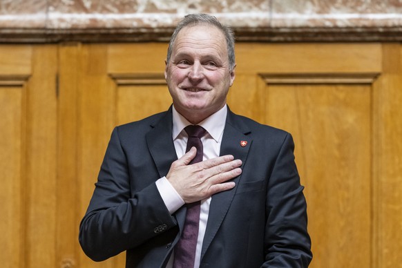 Der soeben gewaehlte Nationalratspraesident Pierre-Andre Page, SVP-FR, freut sich ueber seine Wahl, an der Wintersession der Eidgenoessischen Raete, am Montag, 1. Dezember 2025 im Nationalrat in Bern. ...