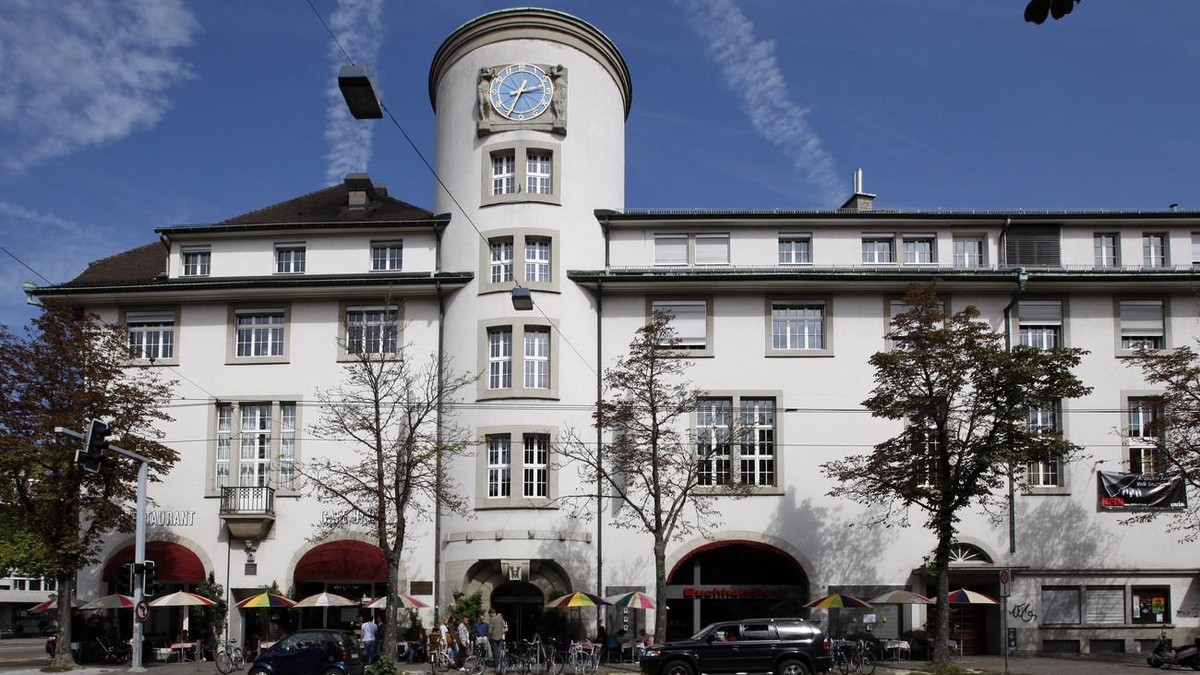 Das Volkshaus in Zuerich, aufgenommen am Montag, 6. September 2010. (KEYSTONE/Alessandro Della Bella)