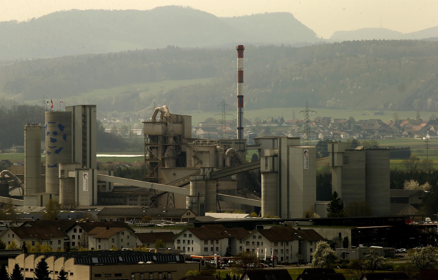 Das Holcim-Zementwerk in Siggenthal.