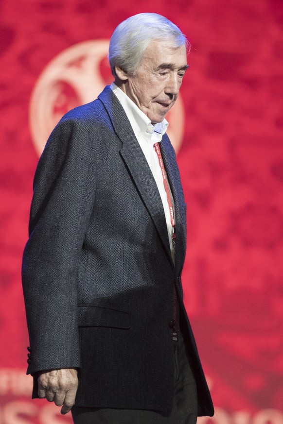 Draw assistant and former England goalkeeper Gordon Banks walks on the stage for a photo call in the State Kremlin Palace in Moscow, Russia, Thursday, Nov. 30, 2017. The Final Draw for the 2018 soccer ...