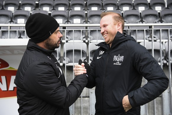 Wil&#039;s Trainer Ciriaco Sforza, links, und Zuerichs Trainer Ludovic Magnin, beim Testspiel zwischen dem FC Wil und dem FC Zuerich, am Dienstag, 10. Maerz 2020, im Stadion Bergholz in Wil. (KEYSTONE ...