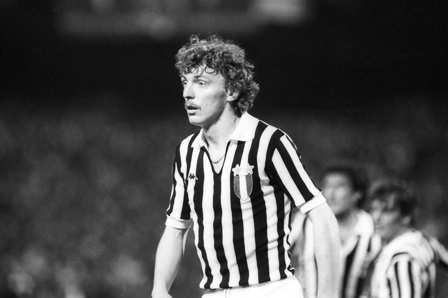 Bildnummer: 08017464 Datum: 25.05.1983 Copyright: imago/Ferdi Hartung
Zbigniew Boniek (Juventus Turin); 305b Fussball Herren xSP vneg vsw quer EC 1 Europapokal der Landesmeister 1982/1983 Finale Athe ...