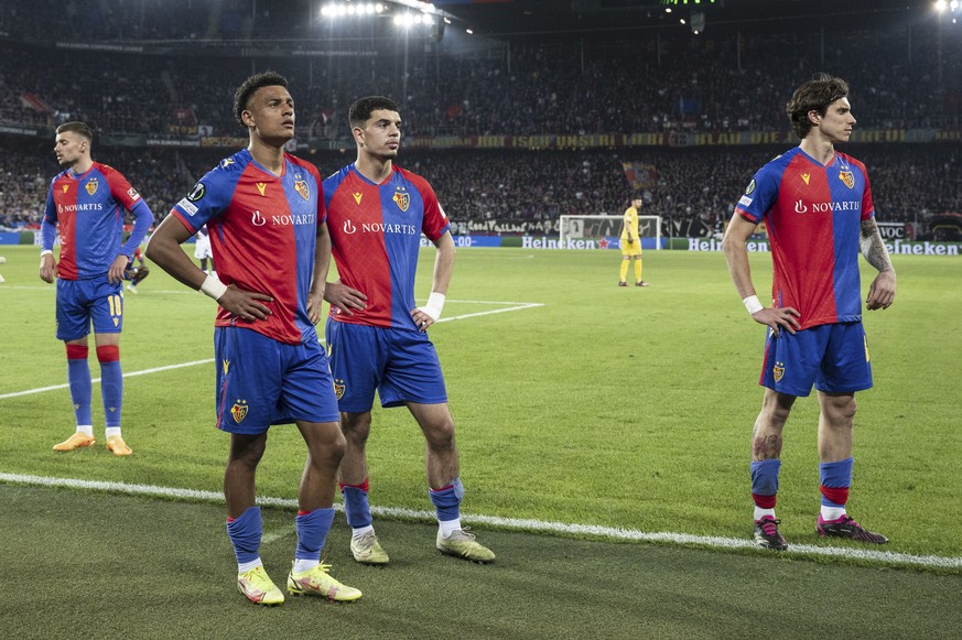 Basel&#039;s players react disappointed during the UEFA Conference League semifinal second leg soccer match between FC Basel 1893 and Italy&#039;s ACF Fiorentina at the St. Jakob Park stadium in Basel ...