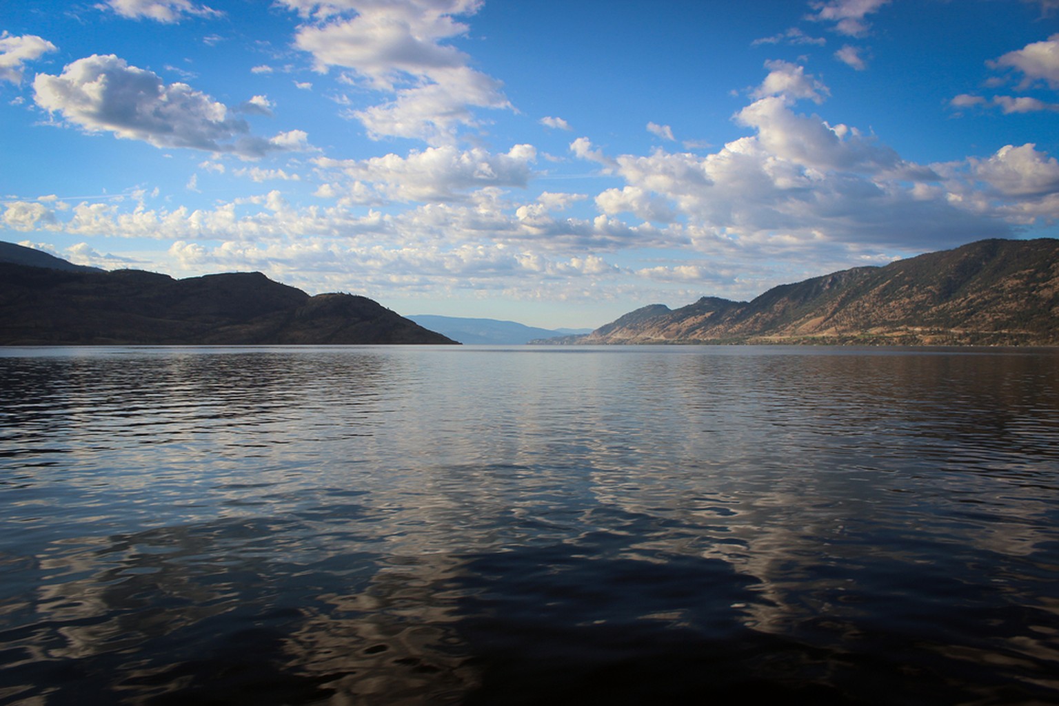 Der Lake Okanagan soll das Ungeheuer Ogopogo beherbergen.