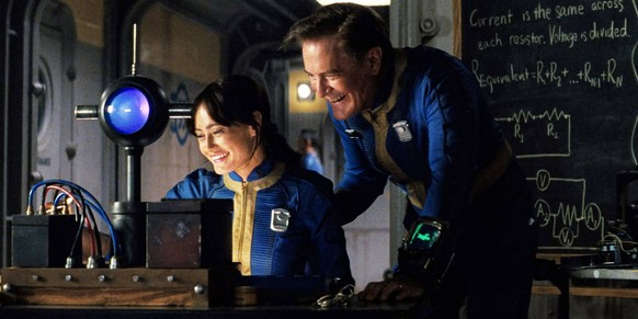 Ella Purnell and Kyle MacLachlan USA. Ella Purnell and Kyle MacLachlan in CAmazon Studios new series: Fallout 2024. Plot: In a future, post-apocalyptic Los Angeles brought about by nuclear decimation, ...