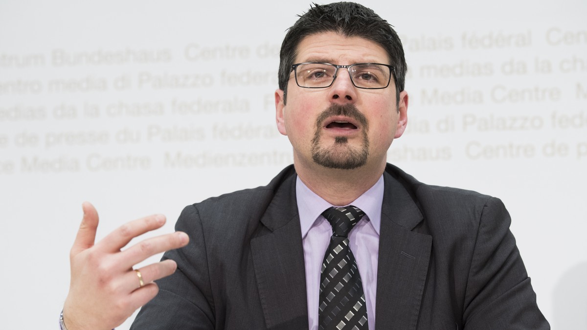 ARCHIVBILD ZUM RUECKTRITT VON YANNICK BUTTET ALS VIZE-PRAESIDENT DER CVP SCHWEIZ, AM MONTAG, 4. DEZEMBER 2017 - Yannick Buttet, Nationalrat CVP VS, spricht an einer Medienkonferenz ueber "Buerger ...