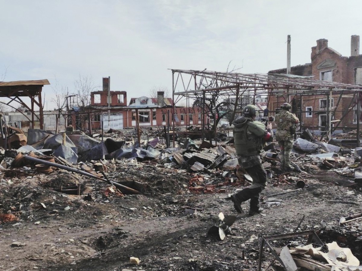 L'arm�e russe poursuit sa contre-offensive pour regagner les centaines de kilom�tres carr�s de la r�gion de Koursk qui sont sous contr�le ukrainien depuis l'�t�. Une perc�e a permis aux Russ ...