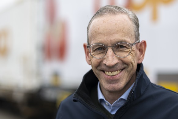 Philipp Wyss, Vorsitzender der Geschaeftsleitung Coop, posiert fuer ein Portrait wahrend einem Medienanlass zur Eroeffnung des Eisenbahn-Hubs in Zuerich, am Freitag, 7. November 2025 in Zuerich. Coop  ...