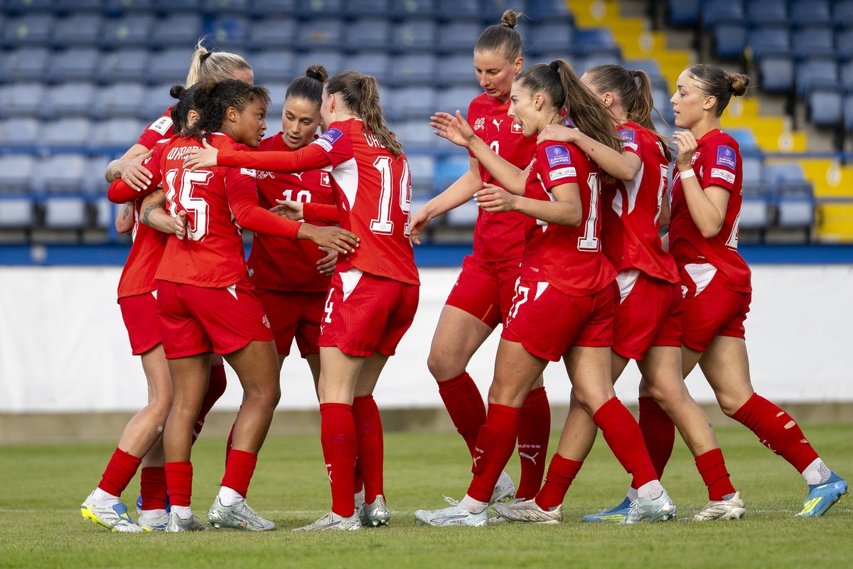 KEYPIX - Switzerland's Players celebrates after scoring the 0-1 goal from Switzerland's Geraldine Reuteler during the FIFA 2027 Women's World Cup League B - Group B2 qualifying soccer m ...