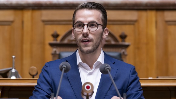 Andri Silberschmidt, FDP-ZH, spricht waehrend der Herbstsession der Eidgenoessischen Raete, am Donnerstag, 28. September 2023 im Nationalrat in Bern. (KEYSTONE/Anthony Anex)