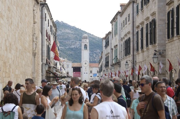 Massenandrang in Dubrovnik: Touristen prägen das Bild der Stadt.
