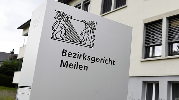 Zwei Jungen und ein M
