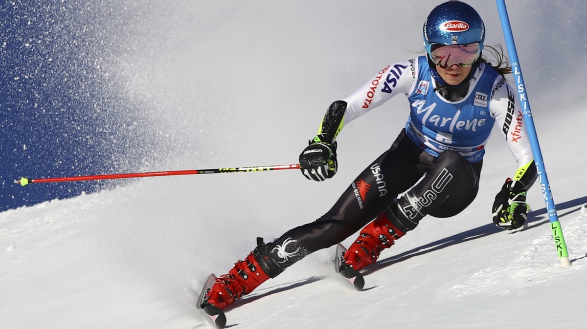 United States' Mikaela Shiffrin competes during an alpine ski, women's World Cup giant slalom, in Kronplatz, Italy, Tuesday, Jan. 15, 2019. (AP Photo/Marco Trovati)