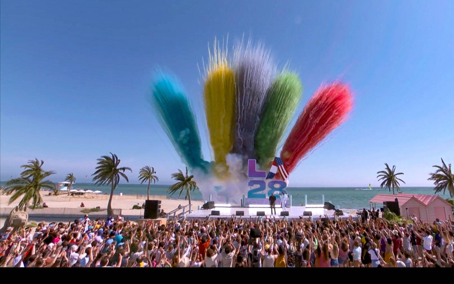 Teaser LA28 lors de la cÃrÃ monie de clÃture des Jeux Olympiques de Paris JO 2024 au Stade de France Snoop Dogg Teaser LA28 Olympics Los Angeles 2028 Olympic Games lors de la cÃrÃ monie de clÃture des ...