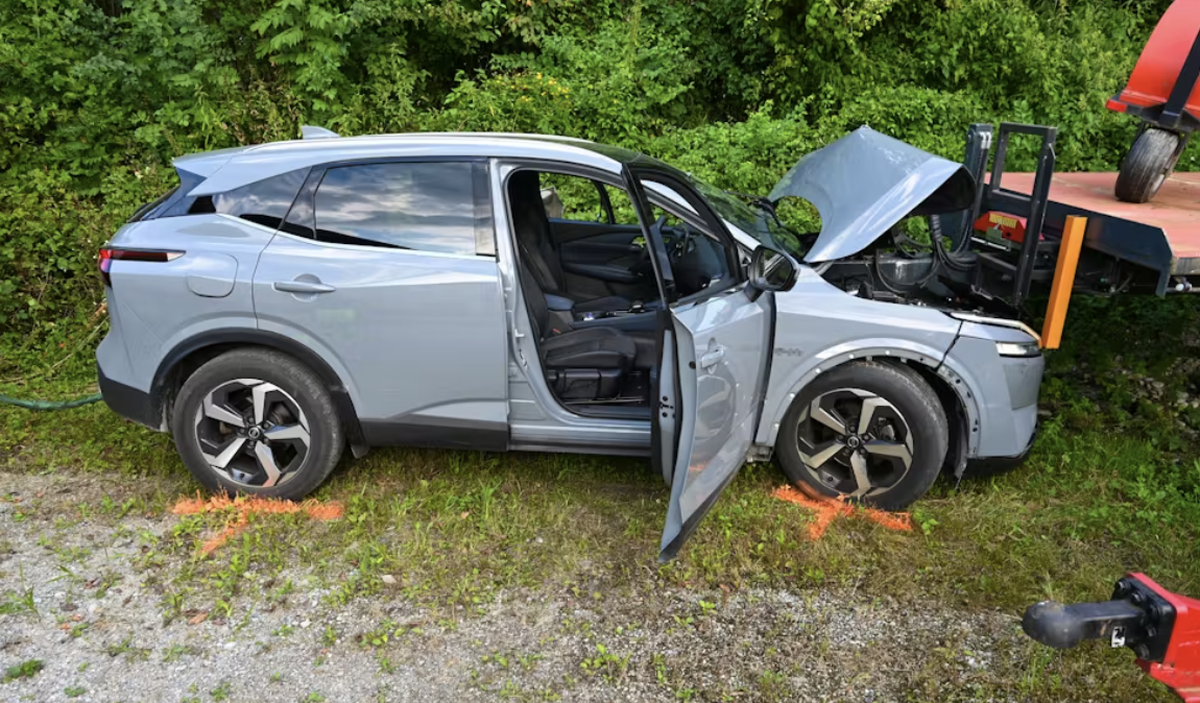 Chef de la police de St-Gall provoque un accident de la route. Les dégâts matériels s'élèvent à plusieurs dizaines de milliers de francs.