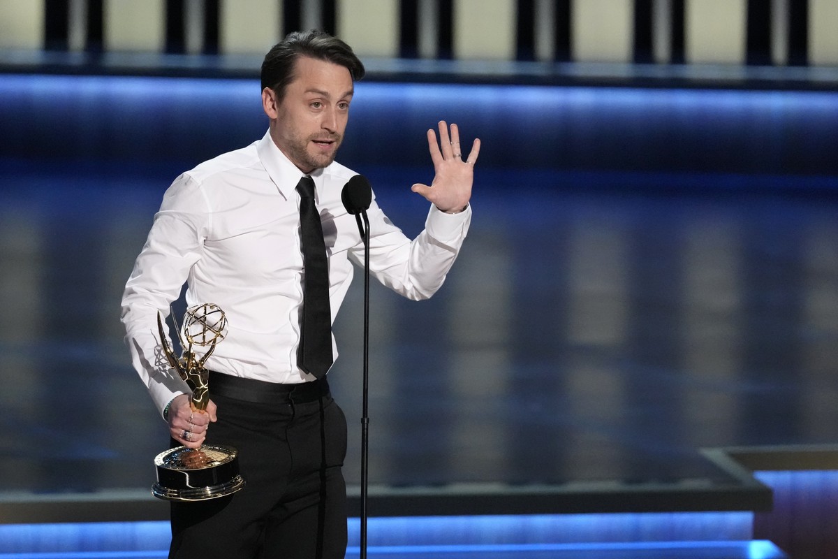 Kieran Culkin accepts the award for outstanding lead actor in a drama series for "Succession" during the 75th Primetime Emmy Awards on Monday, Jan. 15, 2024, at the Peacock Theater in Los An ...