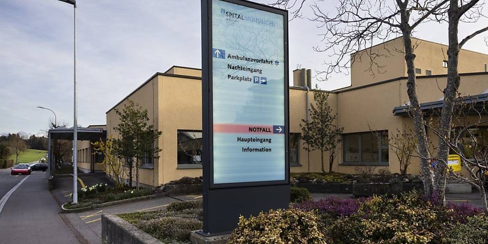 Wird das Spital Münsingen weiterbetrieben? Auf die Schliessungsankündigung folgt ein Kaufangebot von privater Seite.