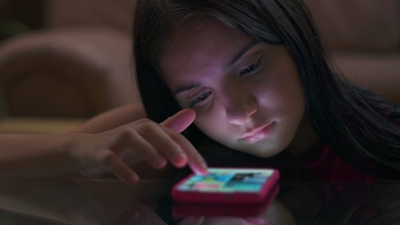 Vor allem U15-Jährige sind von Social-Media-Sucht betroffen.