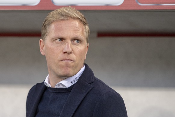 Der Trainer von Thun, Marc Schneider beim Schweizer Cup 1/2 Final Spiel zwischen dem FC Luzern und dem FC Thun vom Dienstag, 23. April 2019 in Luzern. (KEYSTONE/Urs Flueeler)