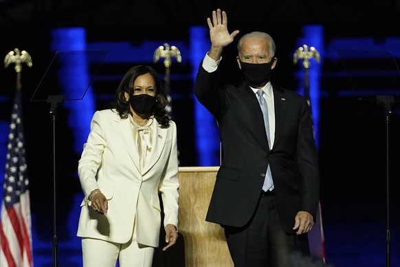 President-elect Joe Biden, right, shares the stage with Vice President-elect Kamala Harris, left, Saturday, Nov. 7, 2020, in Wilmington, Del. (AP Photo/Andrew Harnik, Pool)
Joe Biden,Kamala Harris