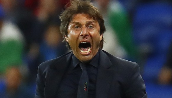 Der Baumeister des Erfolgs: Italiens Trainer Antonio Conte zog sich beim Jubeln eine blutige Nase zu.