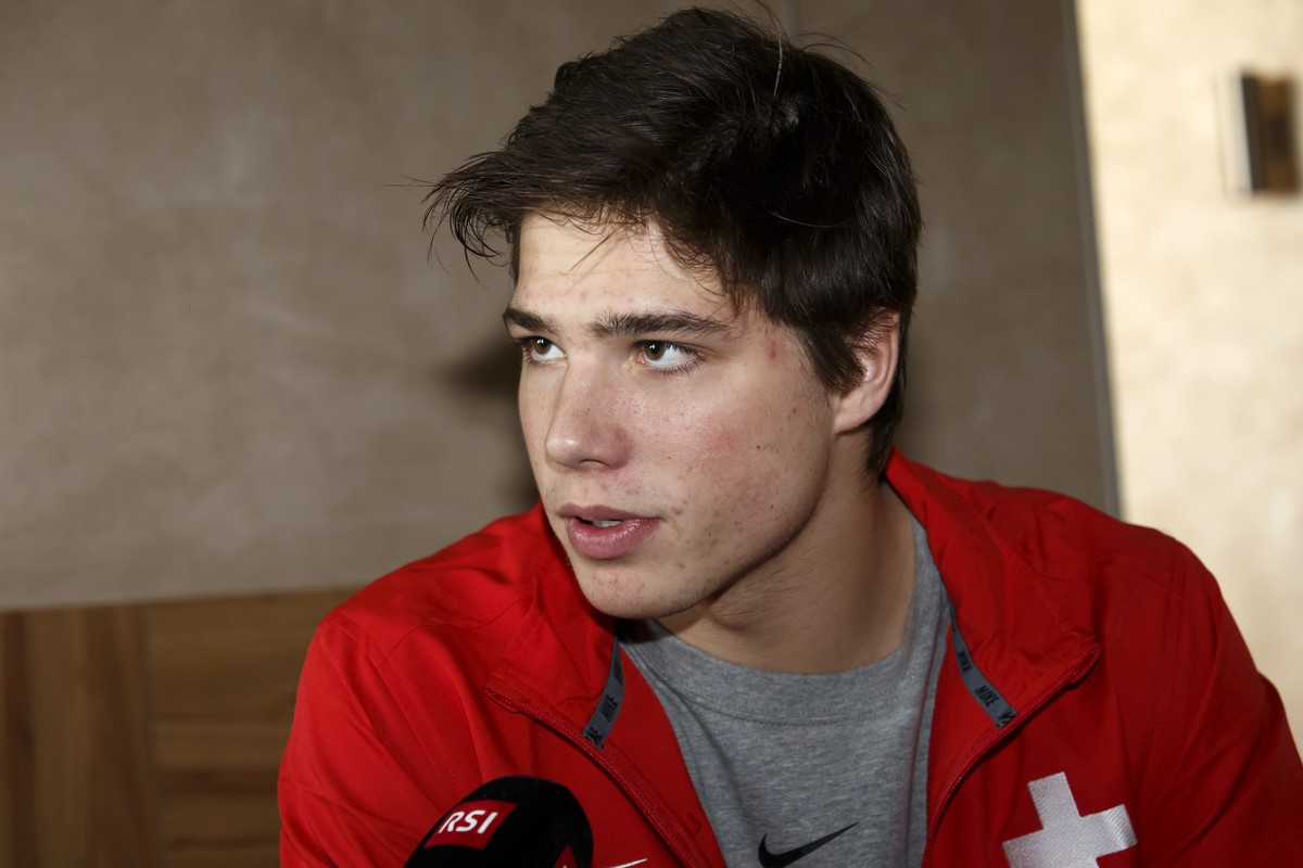 Kevin Fiala ist einer von erst drei Spielern, die in einem Jahr an drei Weltmeisterschaften teilnahmen.