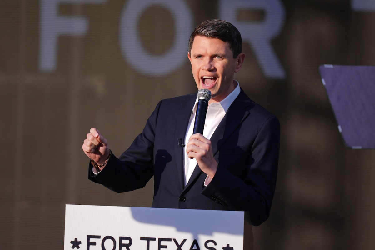 Democratic U.S. Senate candidate Texas state Rep. James Talarico speaks at a campaign event in Plano, Texas, Sunday, Oct. 18, 2026. (AP Photo/LM Otero)
James Talarico